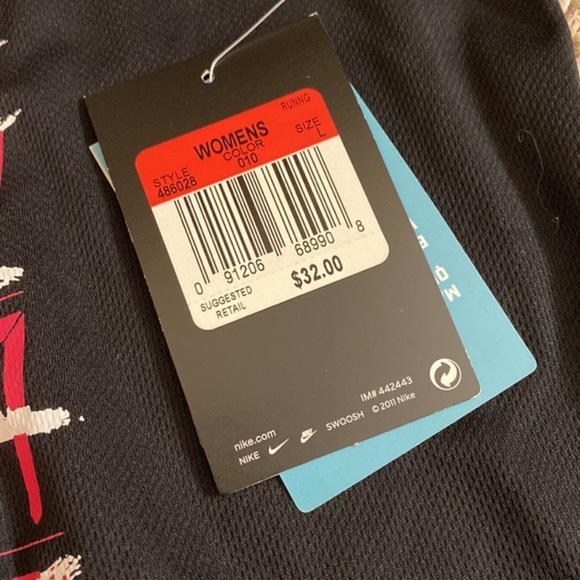 Nike Dry‎ Fit T-Shirt - Picture 3 of 4